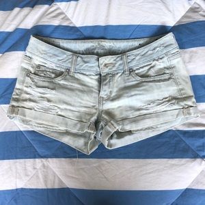 American Eagle • Light Wash Shorts